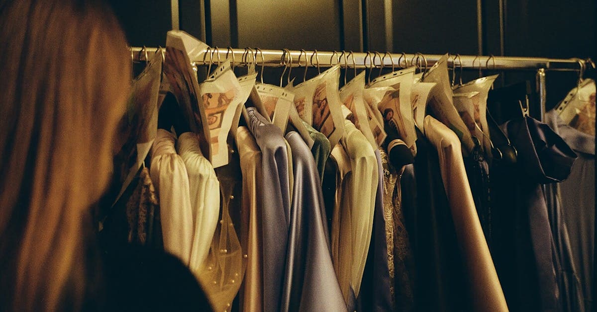 Meilleurs cintres pour Vinted en 2026 : guide complet